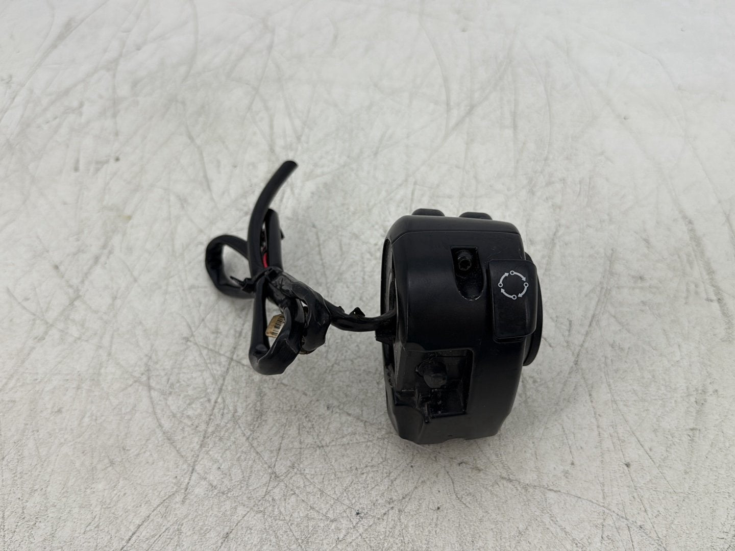 2015 Harley Road Glide Touring FLTRXS OEM Left Turn Signal Headlight Switches Controls