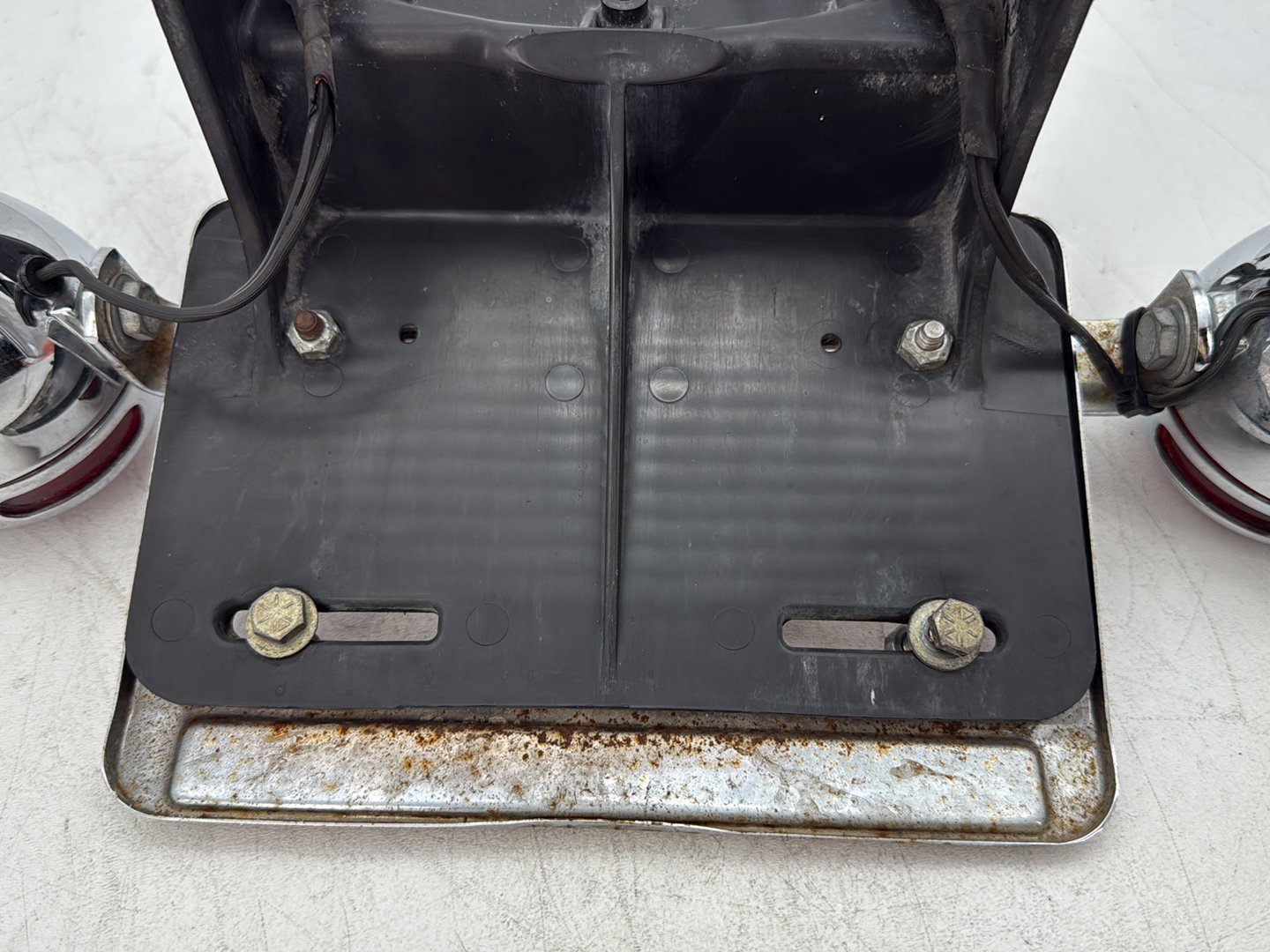 2000 Harley Dyna FXDWG Wide Glide OEM Rear Right Turn Signal Indicator