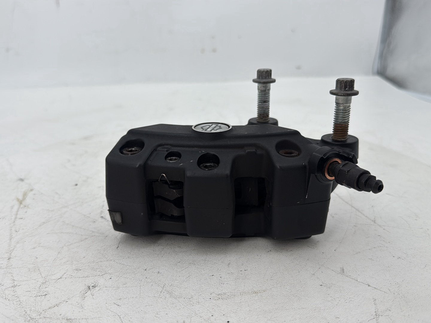 2008 - 2016 Harley-Davidson Touring Electra Glide Ultra Front Left 1 Brake Caliper 	43027-08