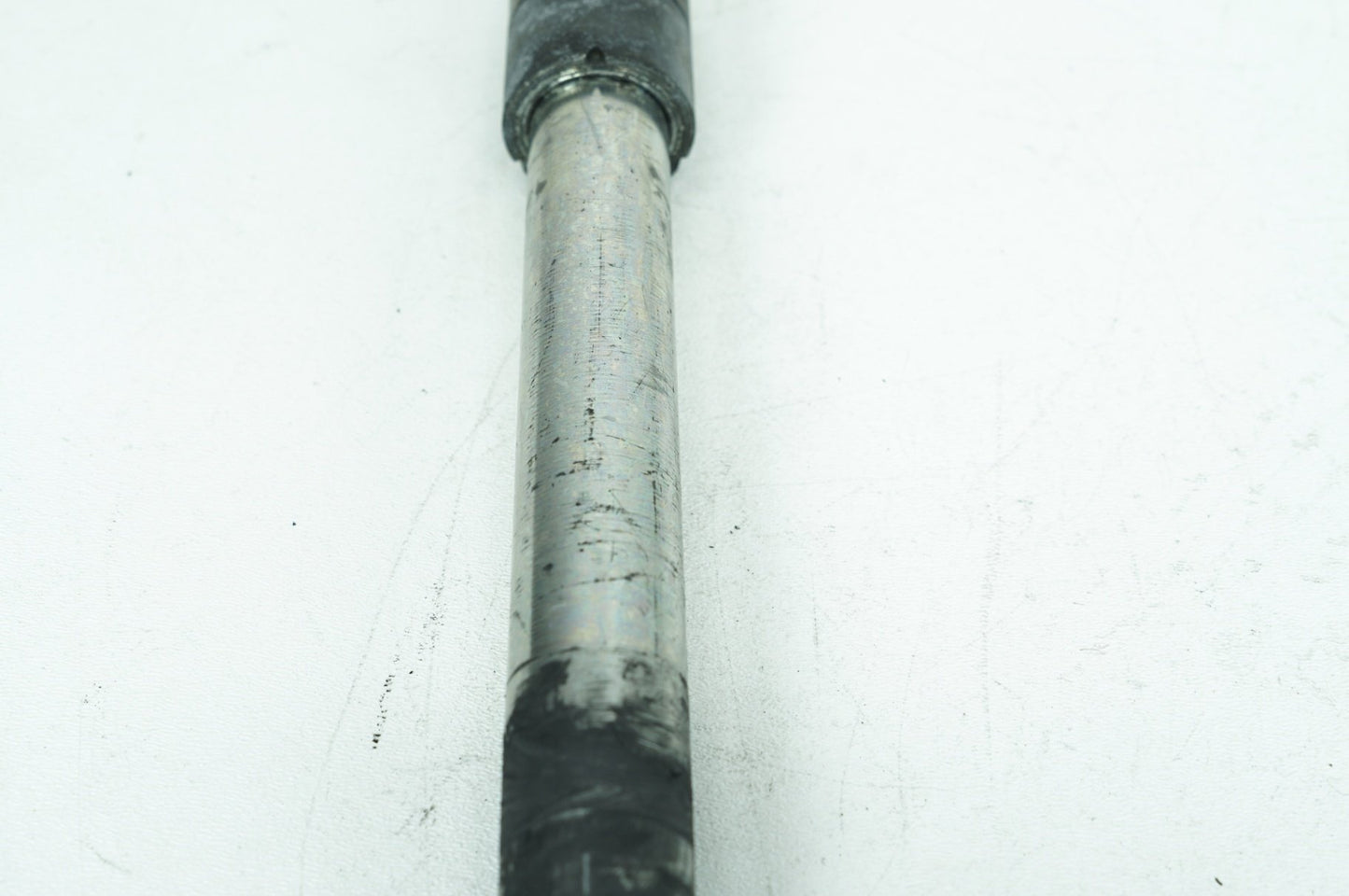 2007 - 2012 Harley-Davidson Touring Electra Glide Front Wheel Axle Bolt Shaft 43364-00