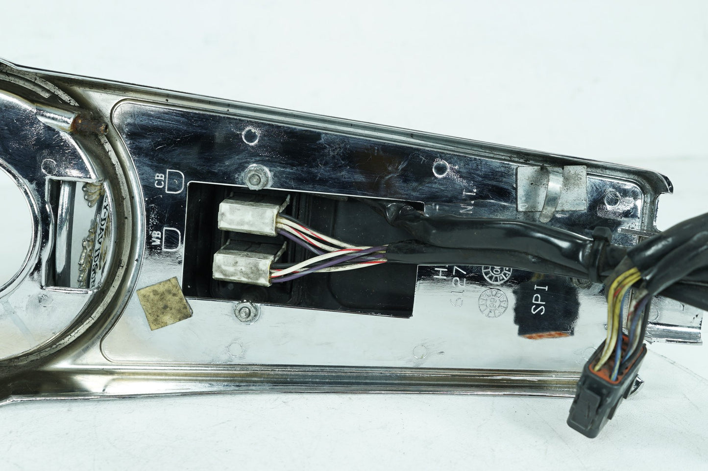 1999 - 2006 Harley-Davidson Touring Electra Ultra Classic Fuel Gas Tank Dash Console NOKey 61270-98A