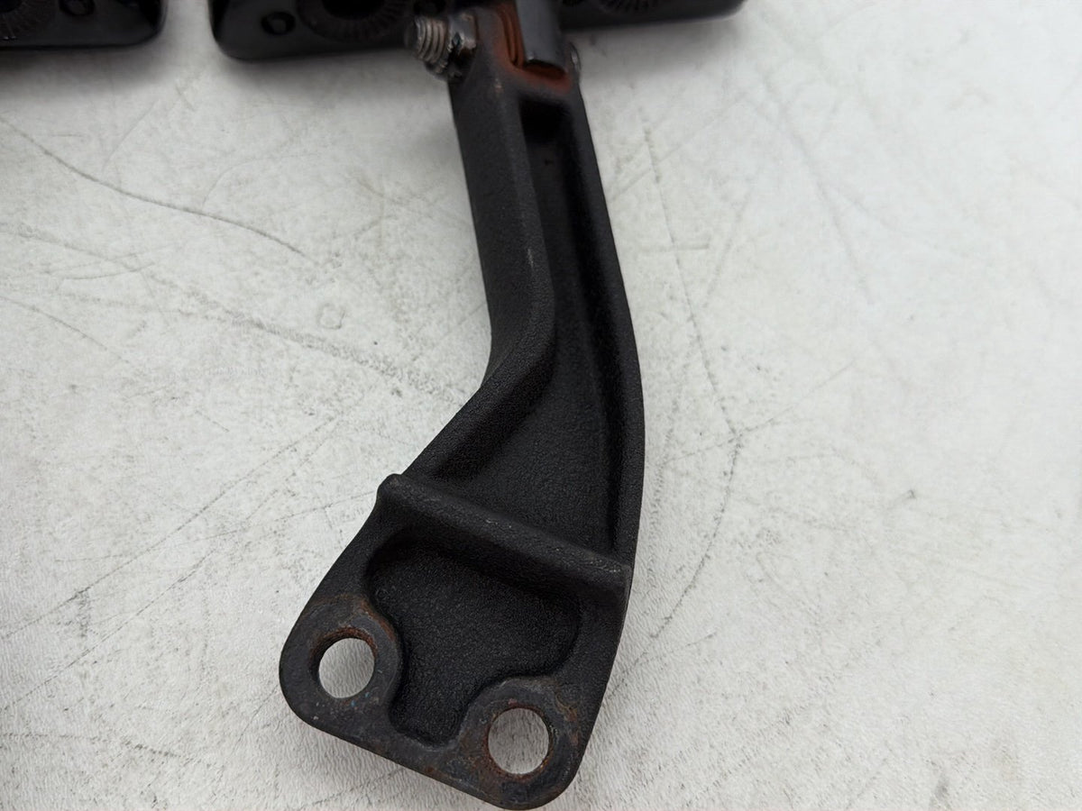 2009 Harley Dyna Street Bob FXDB OEM Passenger Left & Right Foot Pegs