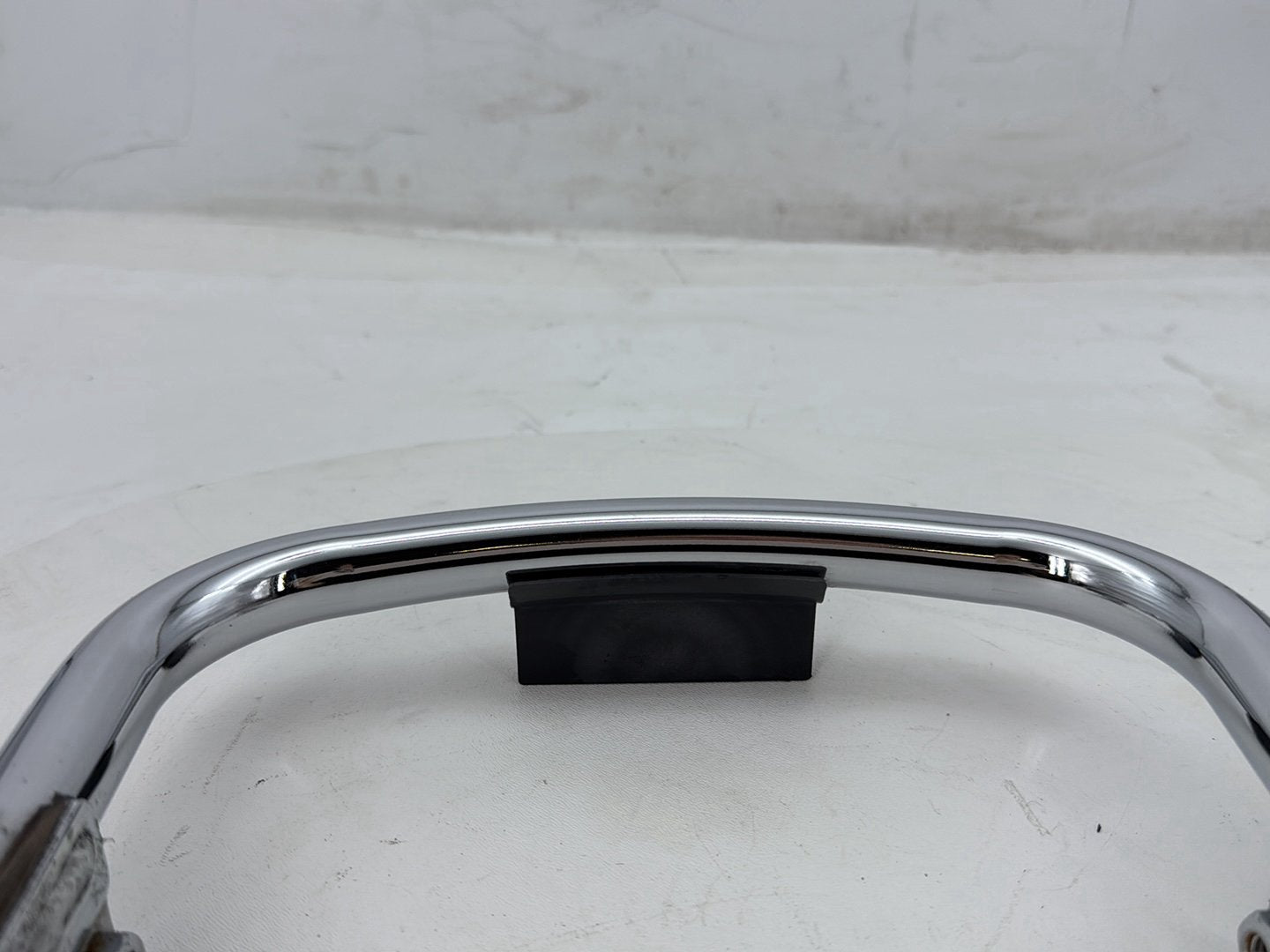 2007 Harley Street Glide Touring FLHX OEM Rear License Plate Support Bar Holder