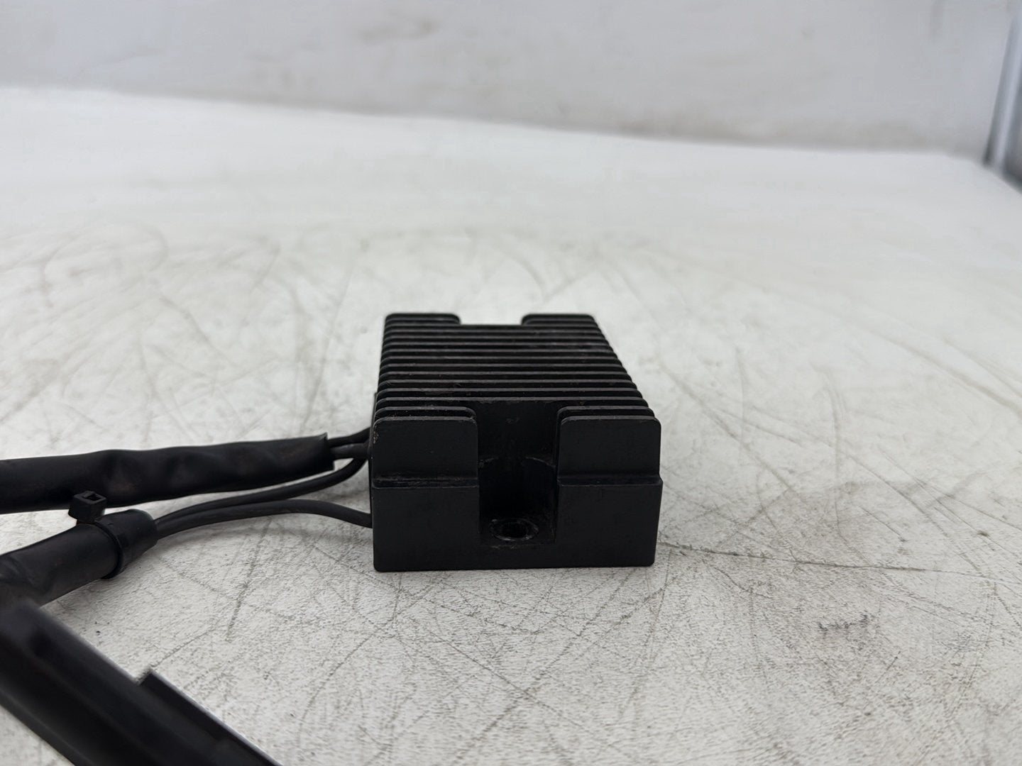 2006 Harley Sportster XL883L 883 Low OEM Voltage Regulator Rectifier