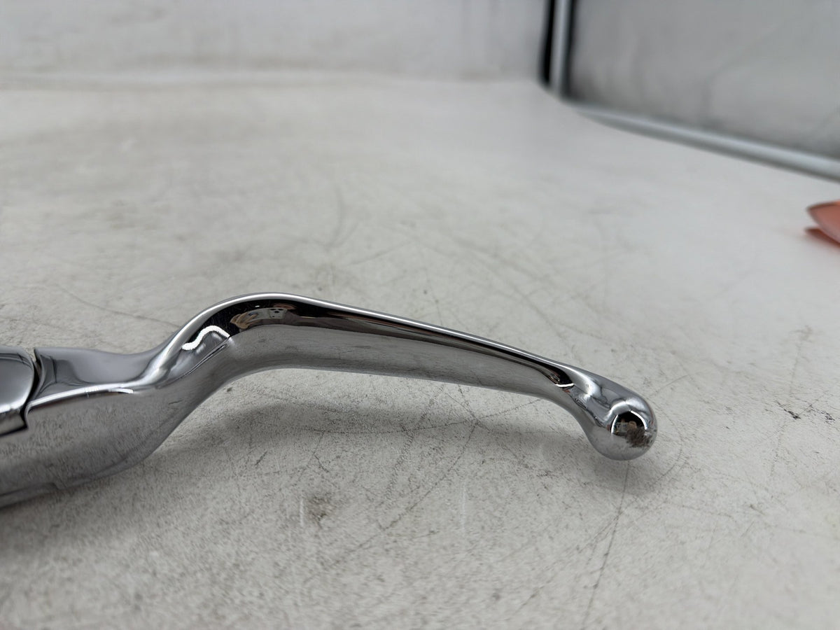2004 Harley Electra Glide CVO Eagle Front Left Hand Clutch Lever Master Cylinder