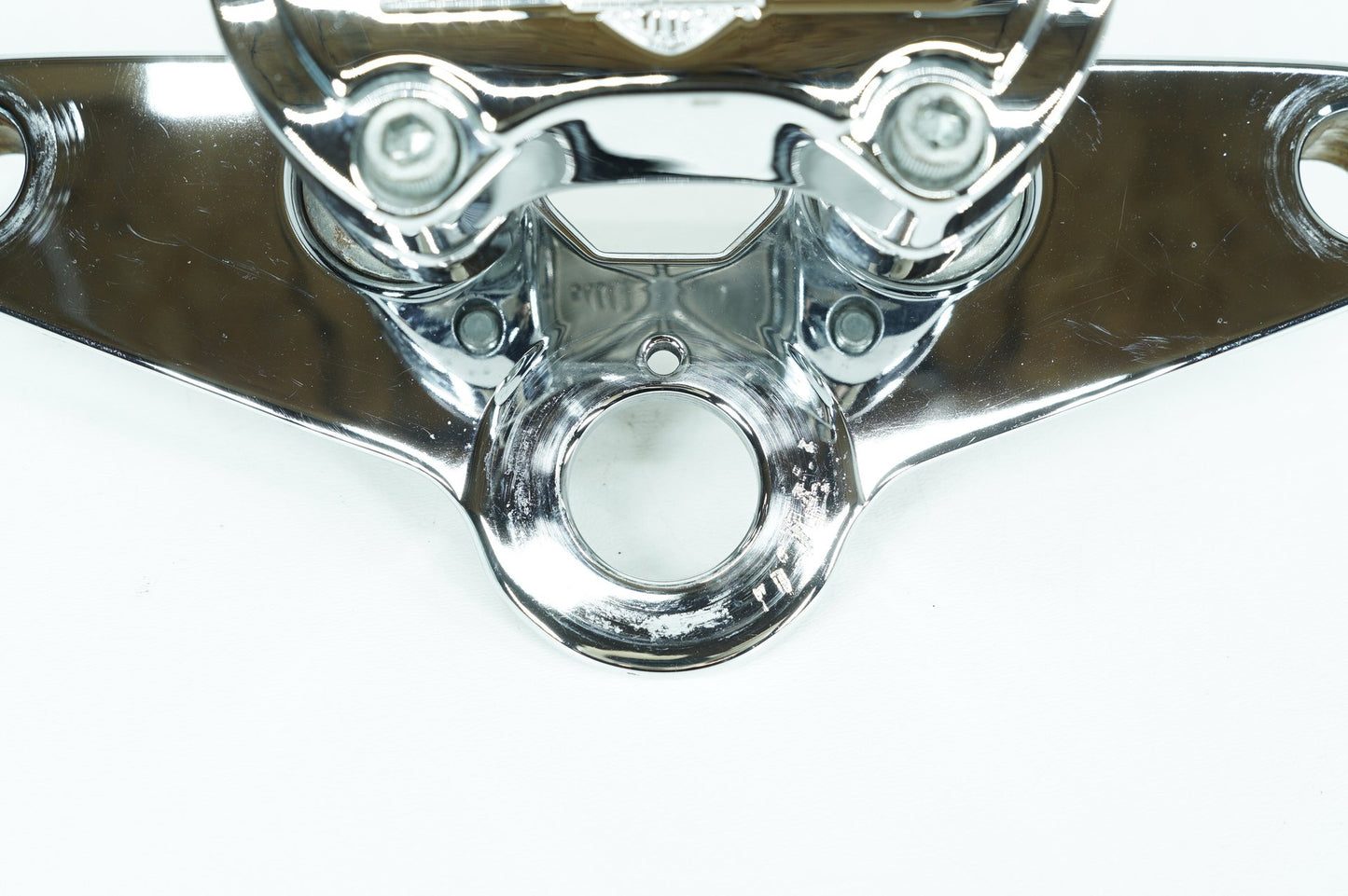 1999 - 2006 Harley-Davidson Dyna Wide Glide Front Fork Upper Triple Tree Clamps  	45672-80B