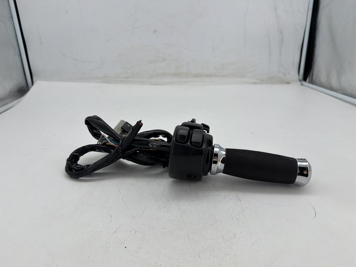 11 Harley Electra Glide Touring OEM Left Turn Signal Headlight Switches Controls