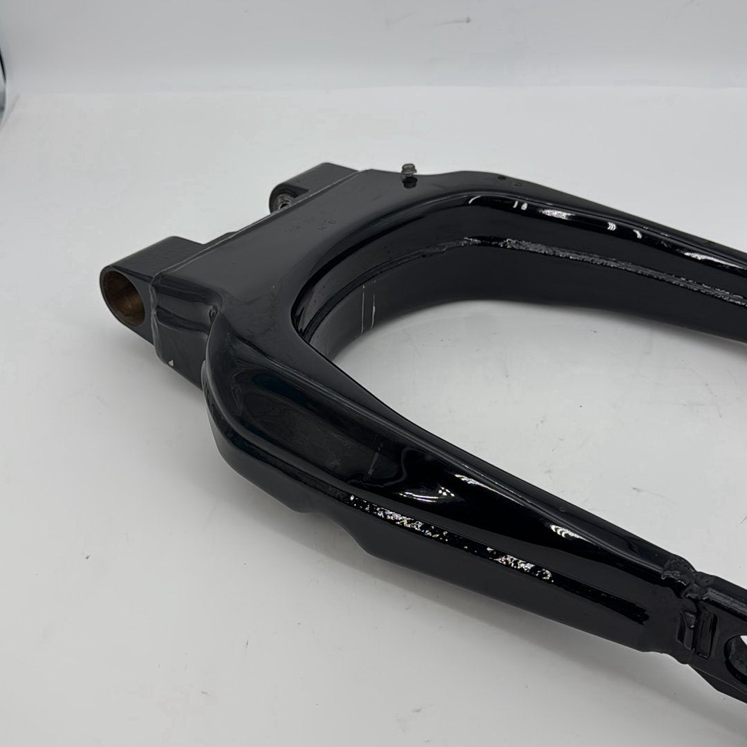 2008 - 2016 Harley-Davidson Touring Street Glide Rear Fork Swingarm Swing Arm  	47549-09