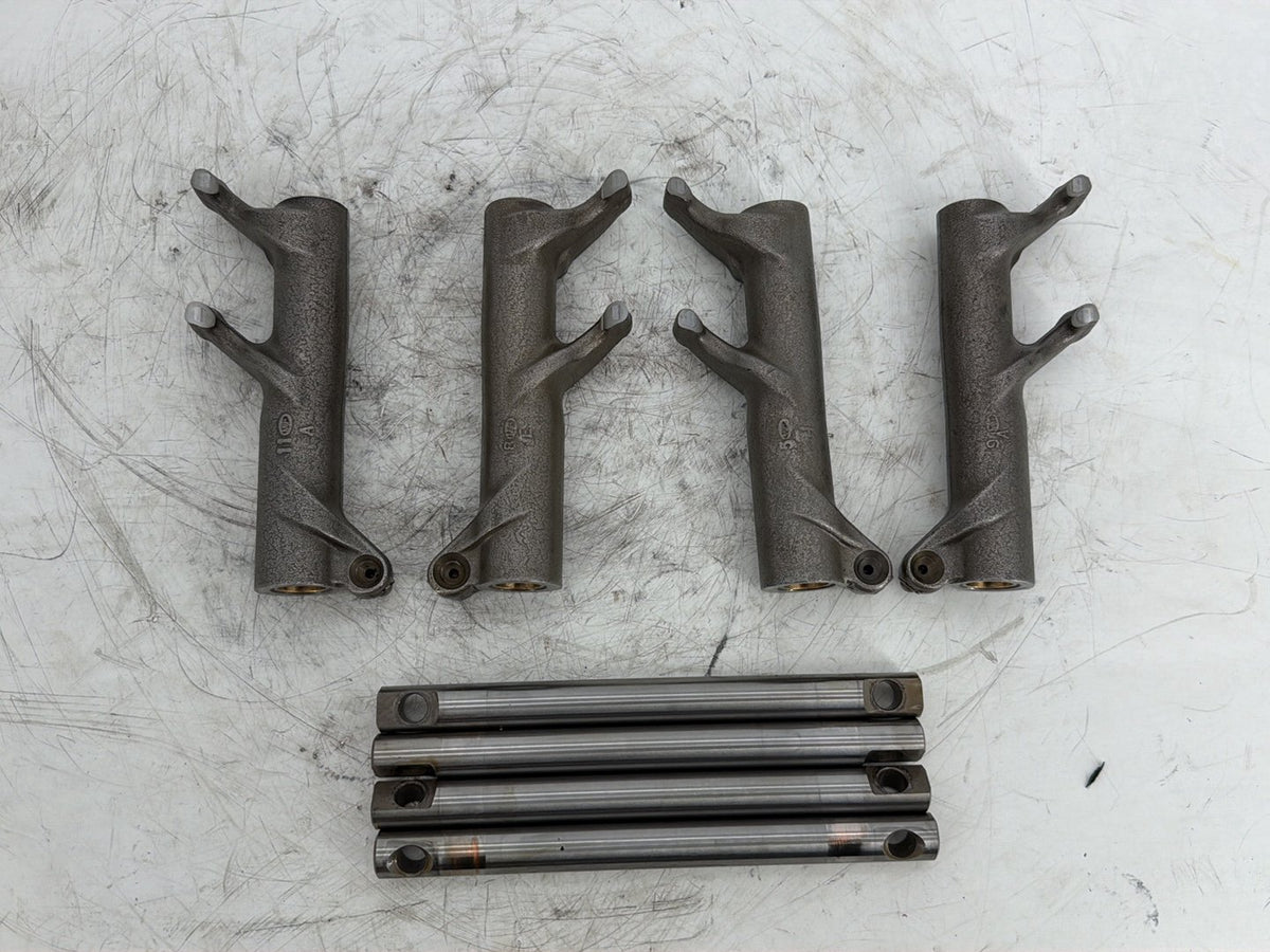 2017 Harley Touring FLHXS Street Glide OEM Engine Twin Cam 1 Rocker Arm 17300053