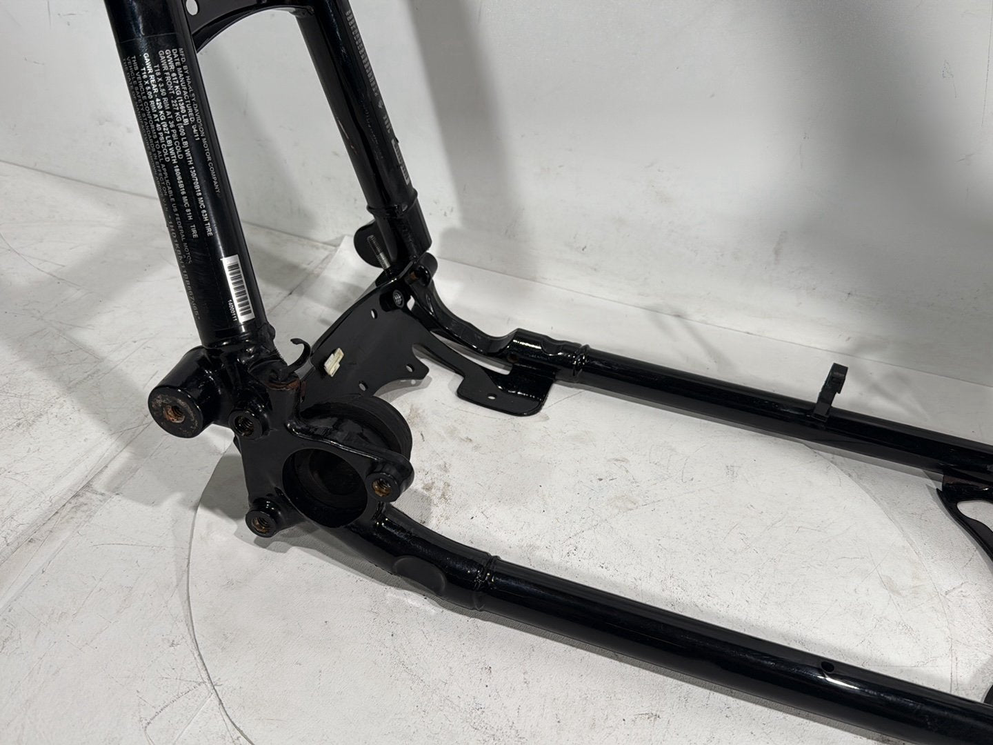 2011 Harley Street Glide Touring FLHX OEM Body Main Frame Chassis SLVG