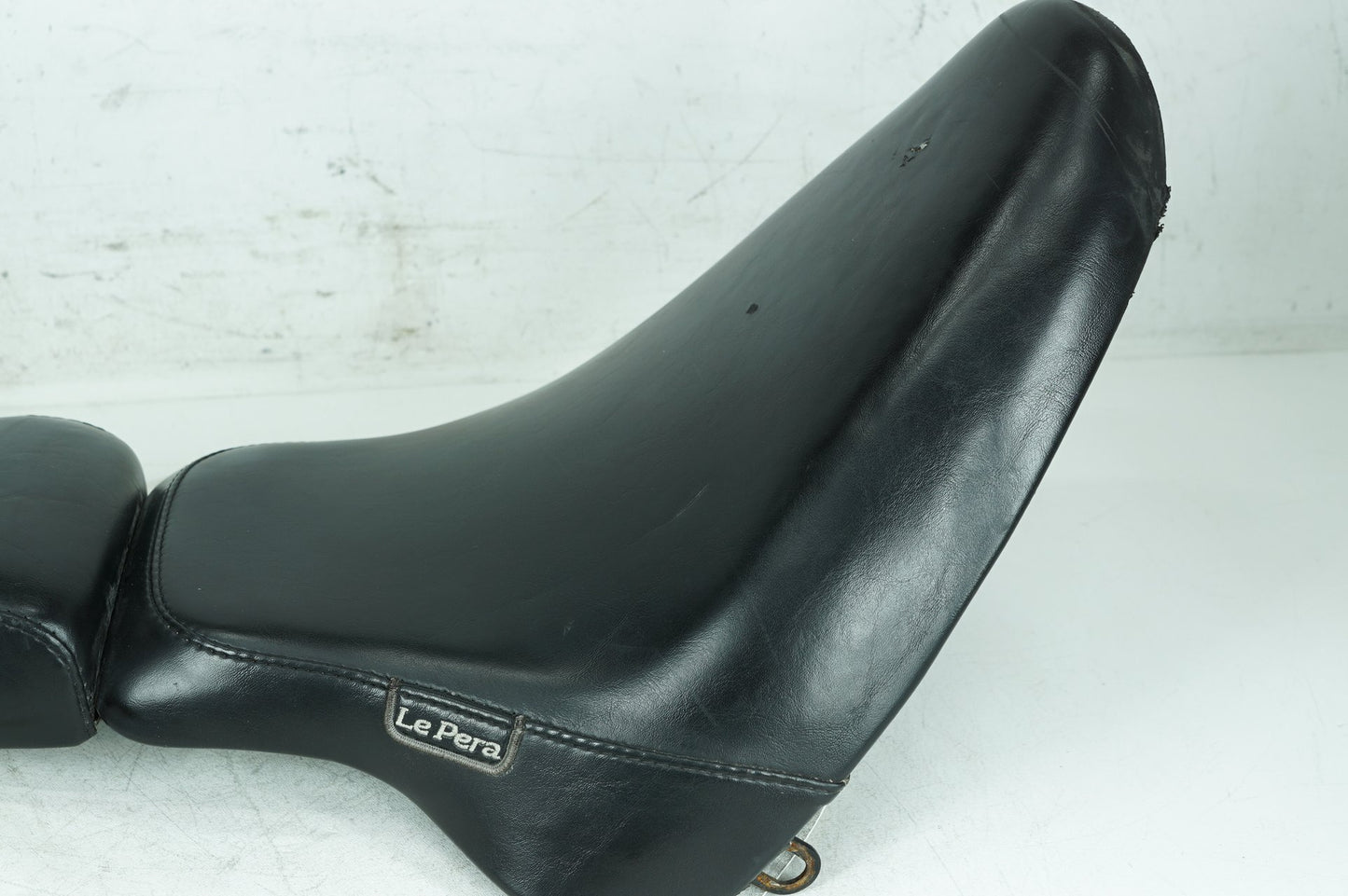 1999 - 2006 Harley-Davidson Softail Fat Boy Passenger Driver Seat Saddle Le Pera P293908