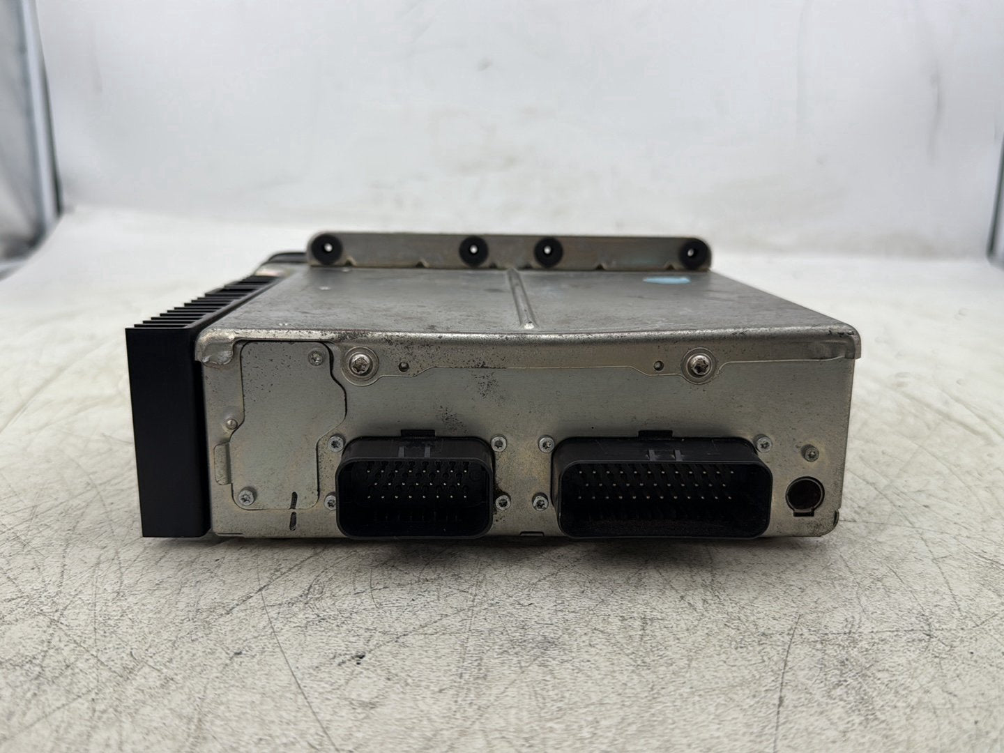 2007 Harley Touring FLHTC Electra Glide Classic OEM Harman Kardon AM FM CD Radio Player