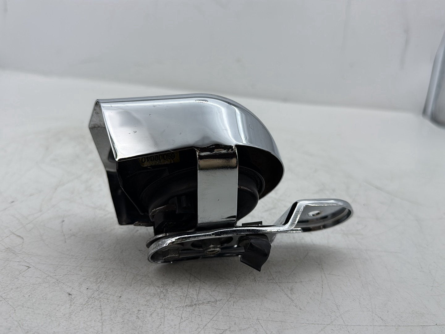 2014 Harley Street Glide Touring FLHXS OEM Horn Signal Klaxon Chrome Cover