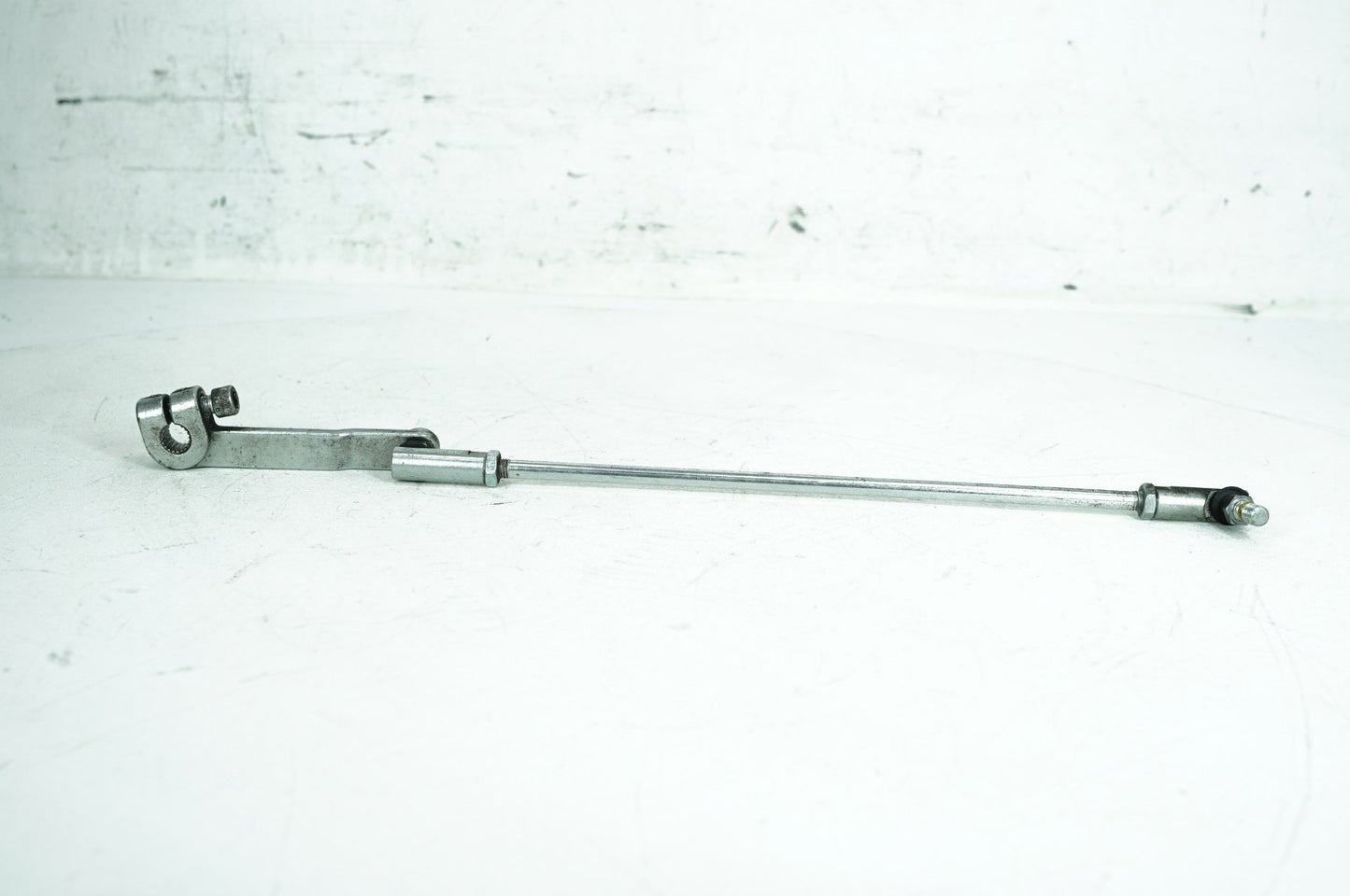 2000 - 2006 Harley-Davidson Softail Fat Boy Gear Shifter Lever Arm w/ Rod linkage 33719-79B