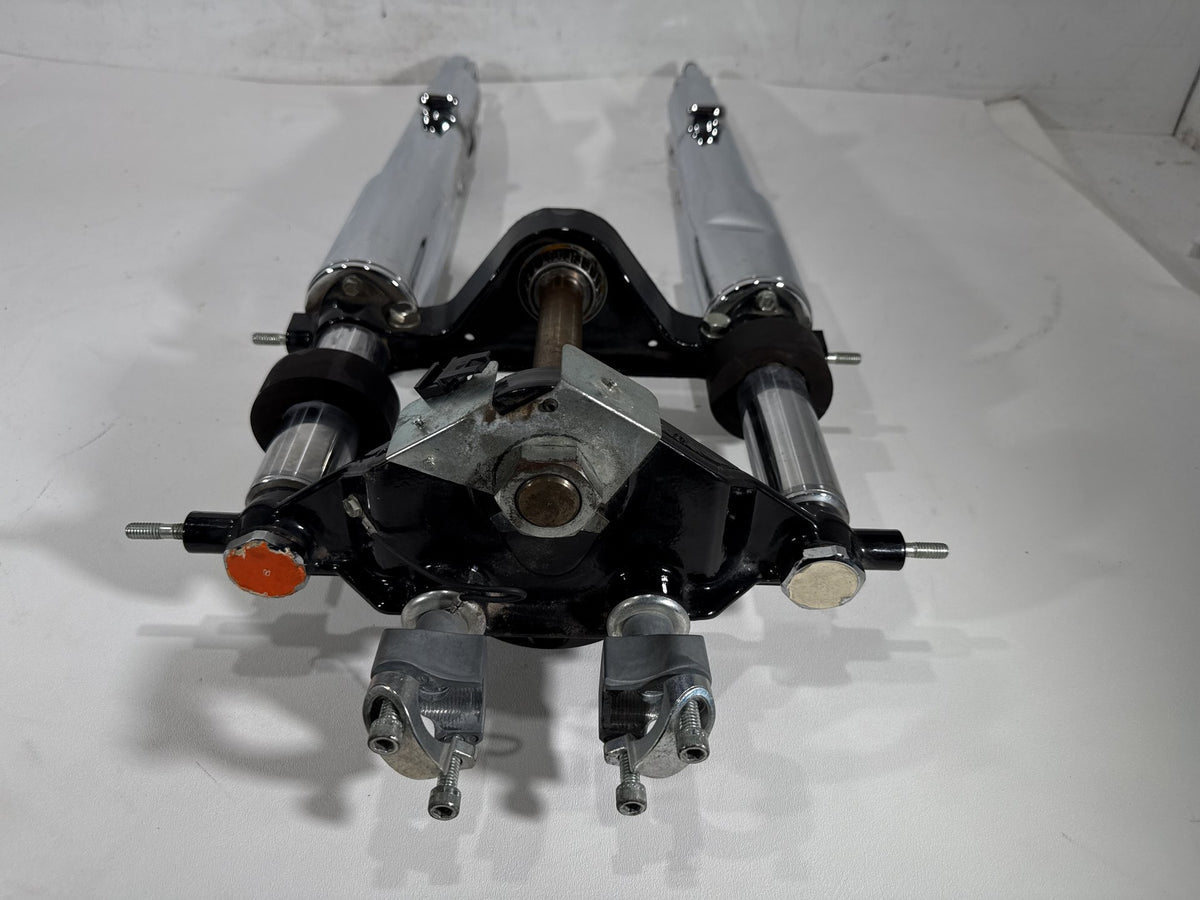 04 Harley Road King Touring OEM Front Triple Tree Set & LH RH Fork Legs Sliders