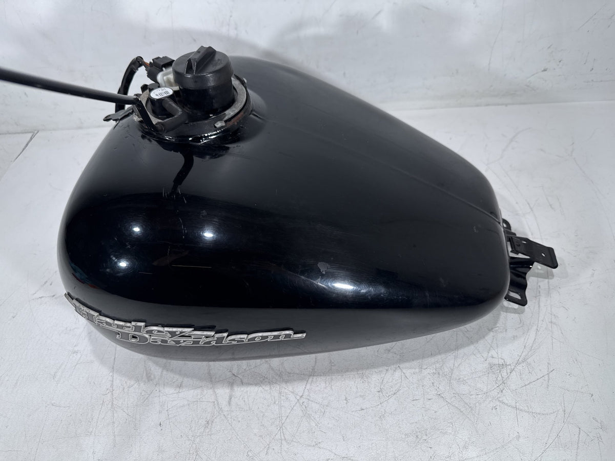 2011 Harley Street Glide Touring FLHX-103 OEM Fuel Gas Tank Gasoline Reservoir