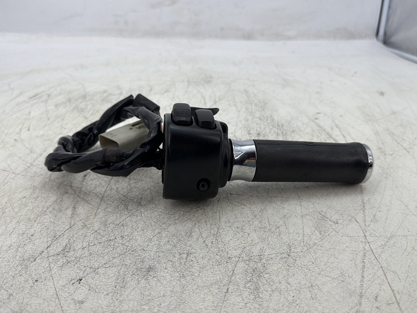 2007 Harley Touring FLHTC Electra Glide Classic OEM Left Turn Signal Headlight Switches Controls