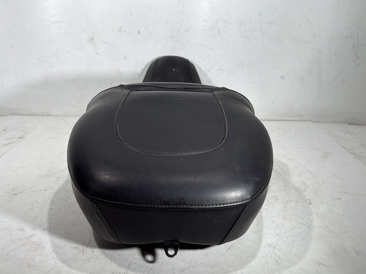 2012 Harley Electra Glide Touring Ultra OEM Passenger Rider Driver Seat Saddle