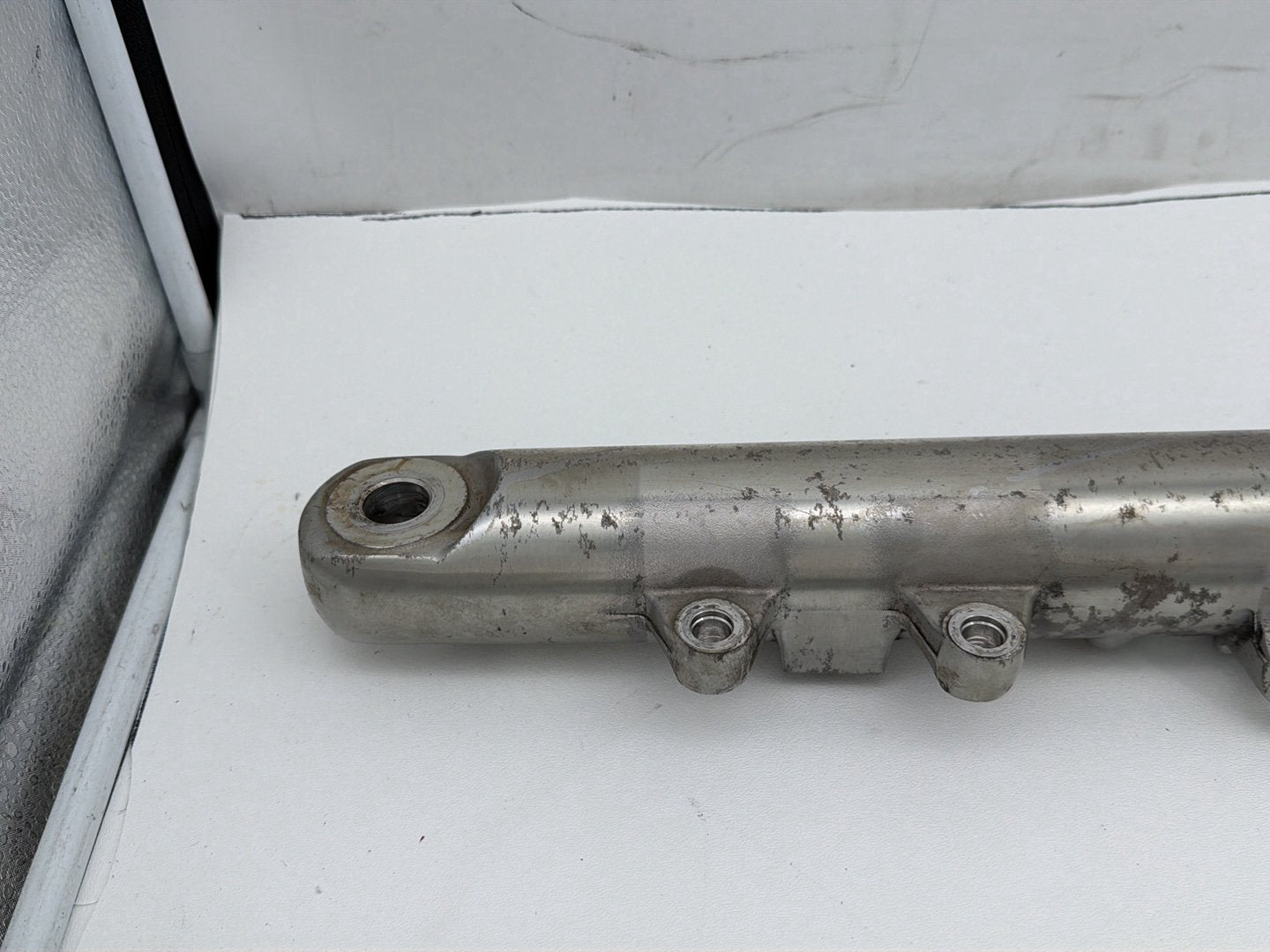 2009 Harley Dyna Street Bob FXDB OEM Front Triple Tree Set & LH RH Fork Legs Sliders