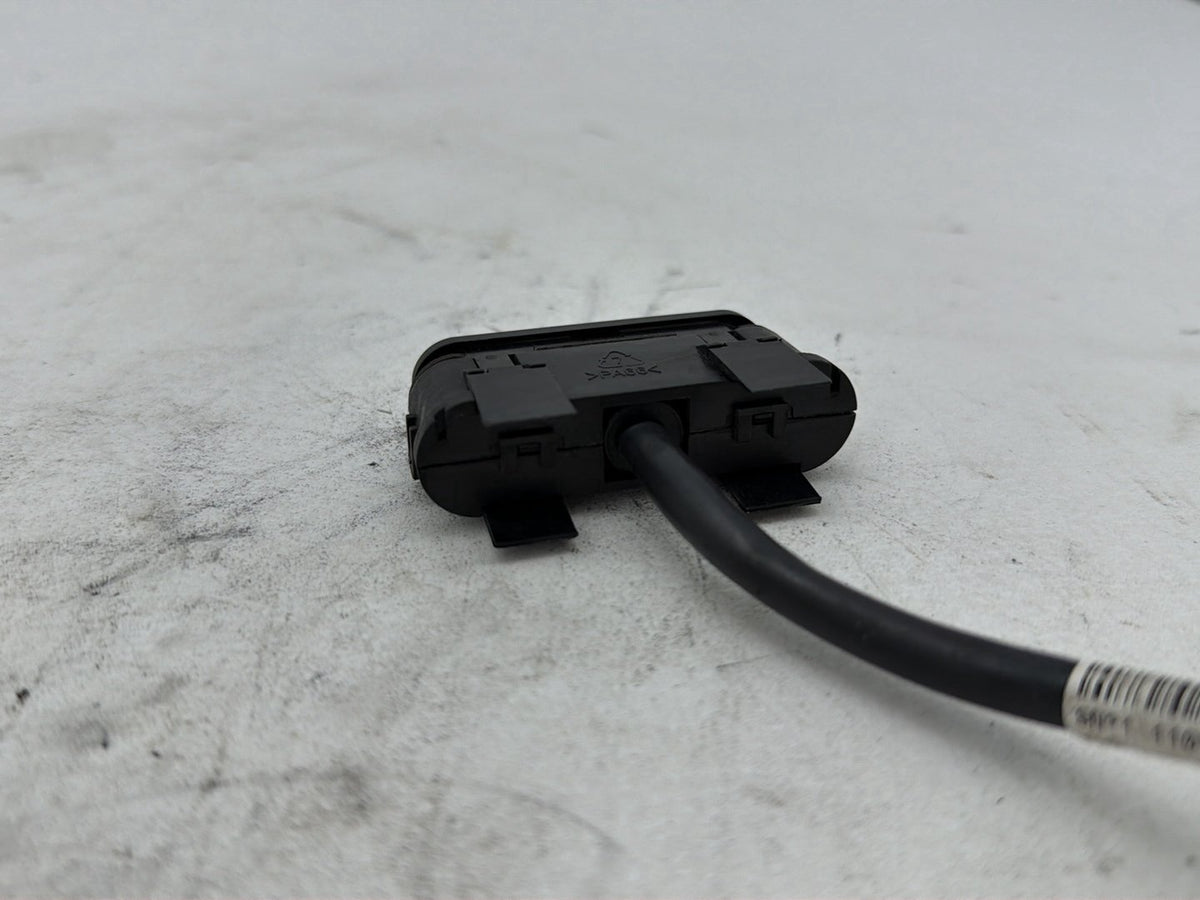 2011 Harley Road Glide Touring FLTRX OEM Dash Indicator Lamp Wire Plug 68789-96A