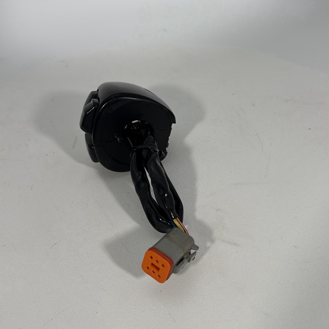 1991 - 2003 Harley-Davidson Sportster Custom Left Turn Signal Headlight Switches Controls 	71685-06A