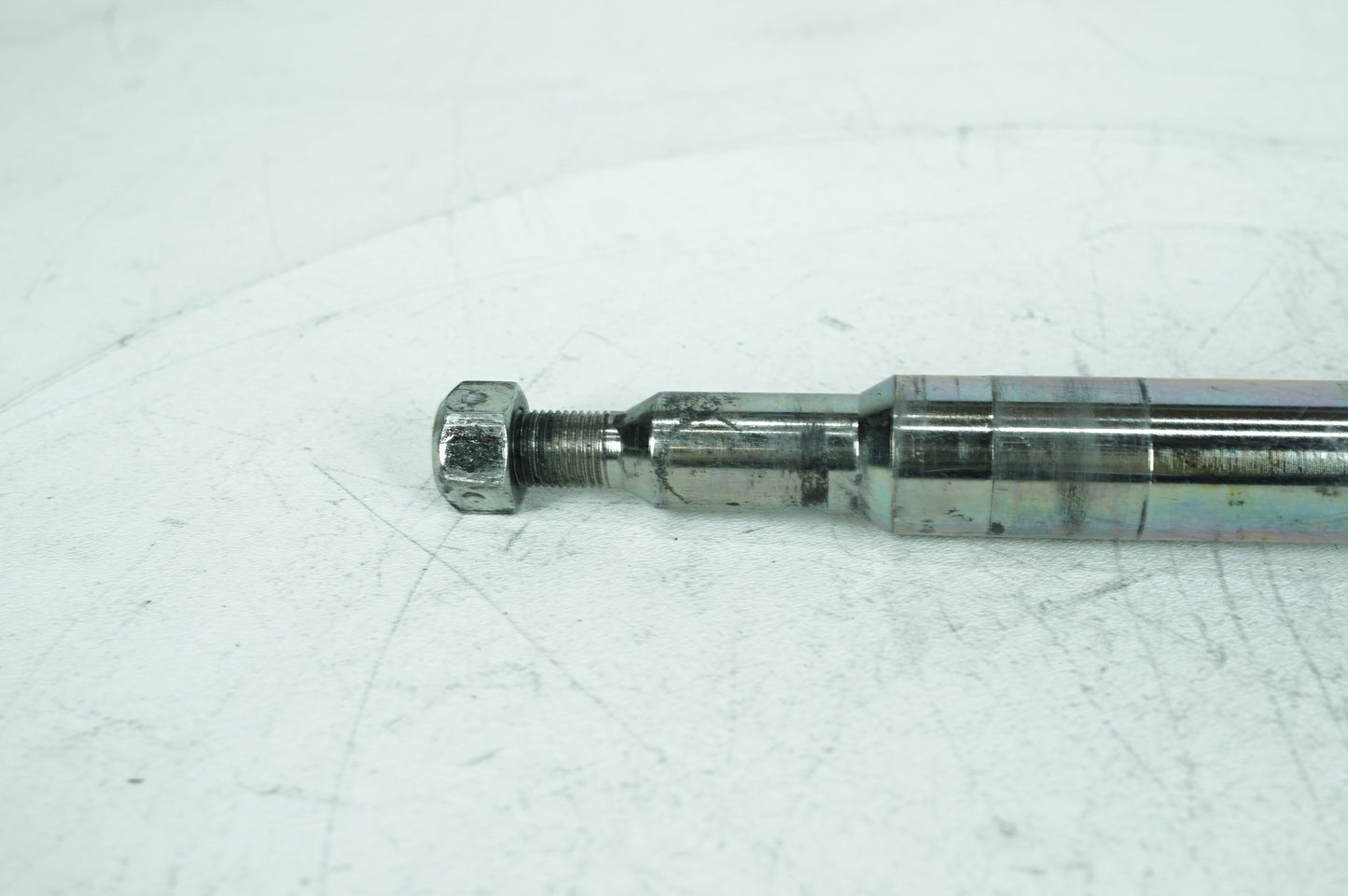 2007 - 2011 Harley-Davidson Touring Electra Screamin Eagle Front Wheel Axle Bolt Shaft 43364-00