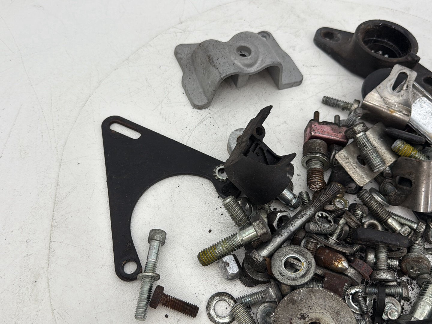 1999 - 2006 Harley-Davidson Touring Electra Glide Hardware Bolts Nuts & Brackets w/ Left Right Fork Swingarm Brackets