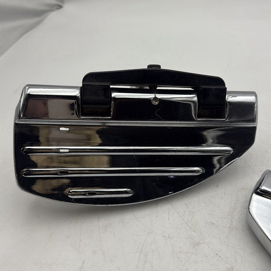 2007 - 2012 Harley-Davidson Touring Electra Glide Classic Left & Right Passenger Floorboard Foot Rest Kuryakyn 7906