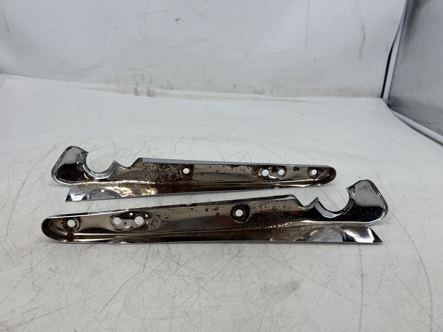 2008 Harley Sportster XL883L 883 Low OEM Rear Left Right Fender Struts Bracket