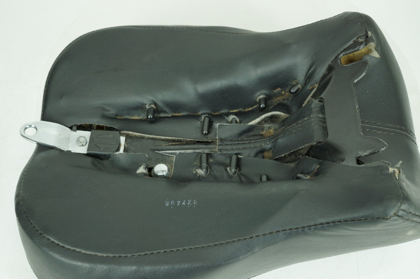 2007 - 2016 Harley-Davidson Touring CVO Electra Screamin Eagle Rear Passenger Pillion Seat 51812-09