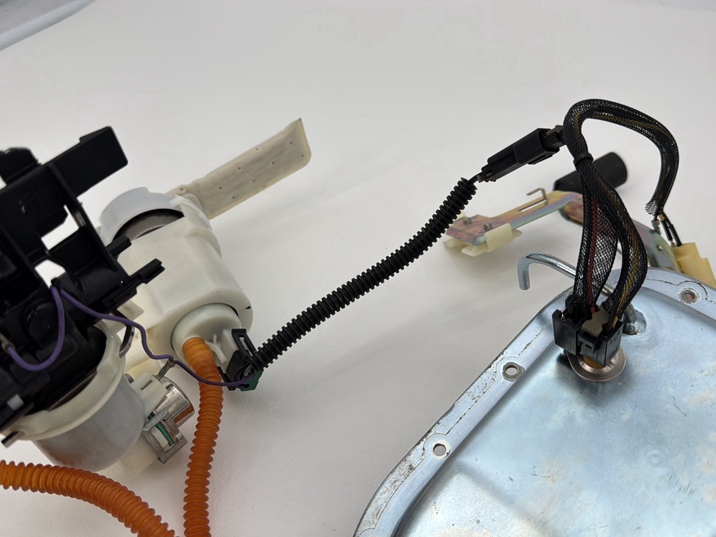 2006 - 2017 Harley-Davidson Dyna Street Bob Fuel Pump Gas Gasoline Petrol Sending 75246-04