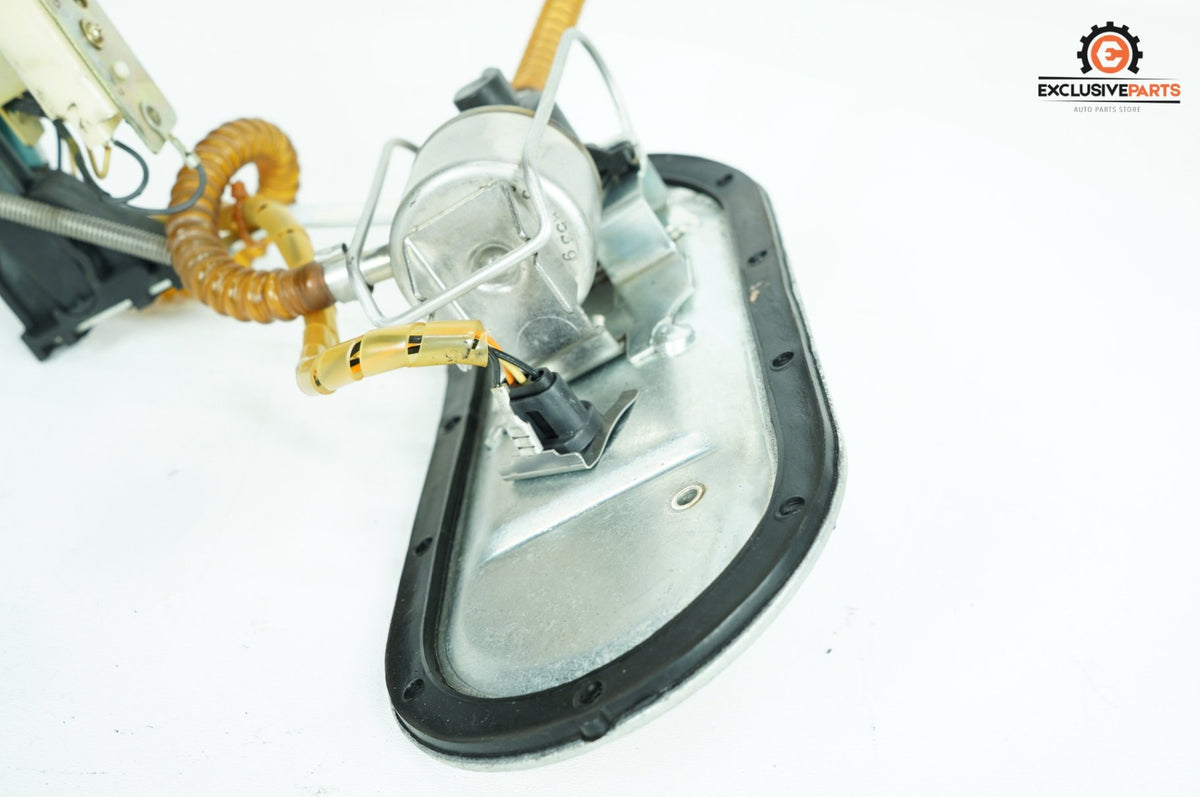 2003 Harley Touring FLHRCI Road King Classic OEM Fuel Pump Gas Gasoline Petrol Sending