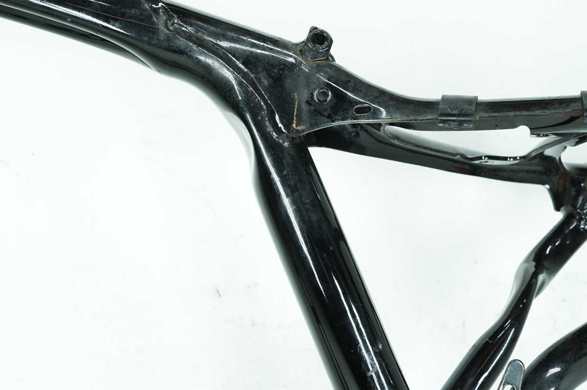 2010 Harley Sportster XL883N Iron 883 OEM Body Main Frame Chassis S