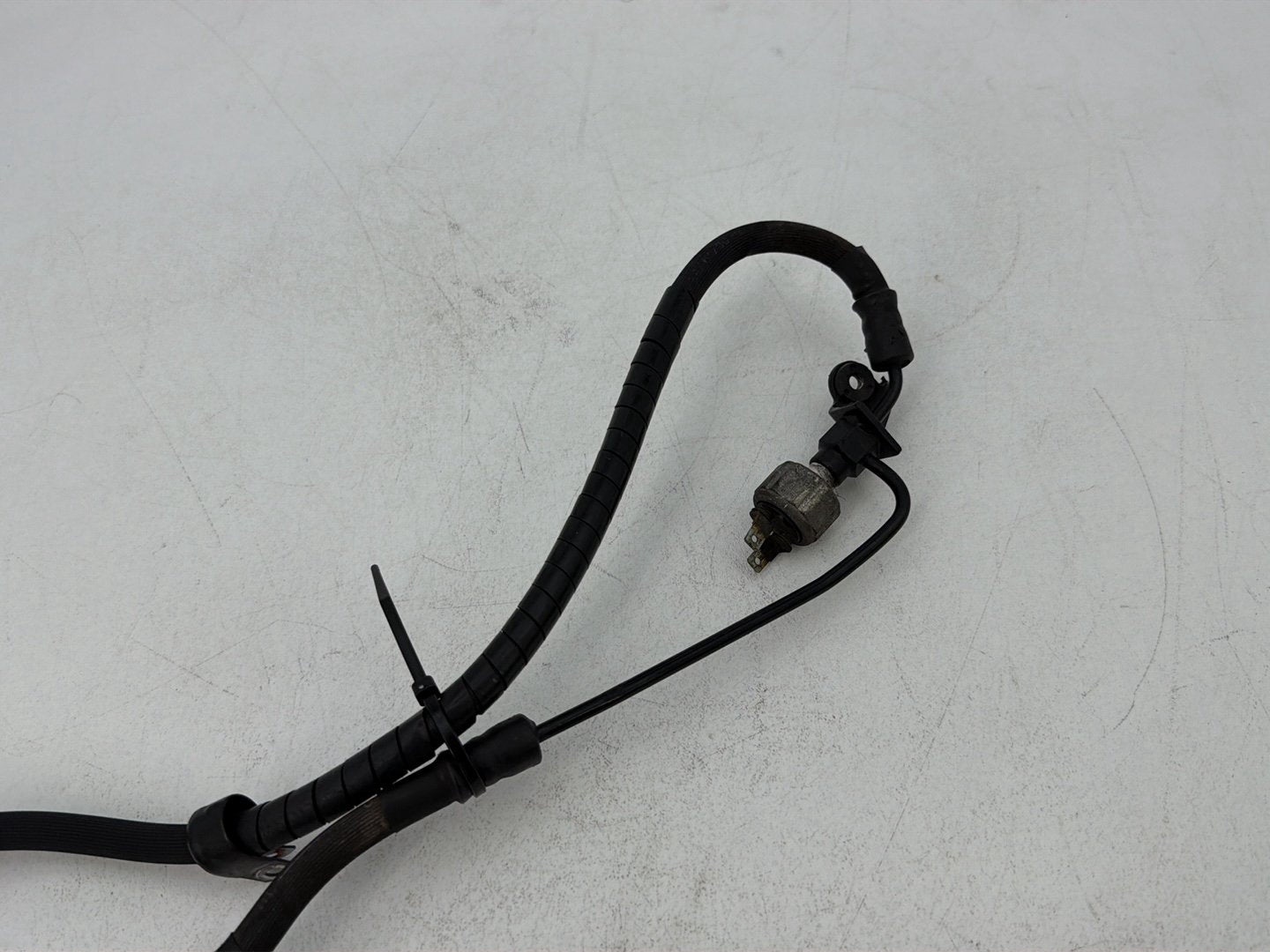 1984 - 1998 Harley-Davidson Touring Electra Glide Classic Rear Brake Hose Line Pipe