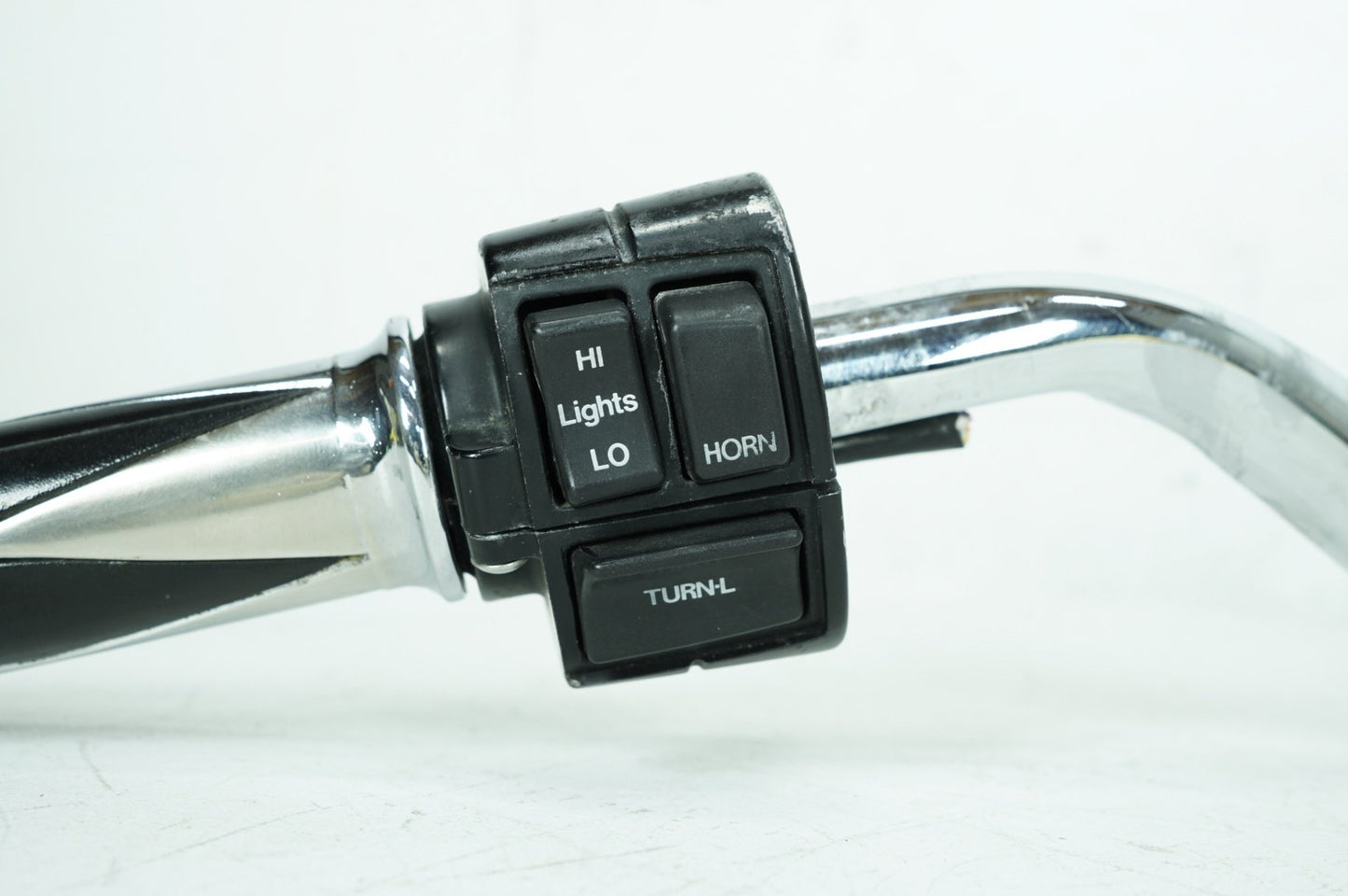 1986 - 2003 Harley-Davidson Sportster  Handlebars Left Right Switches Controls 71598-92