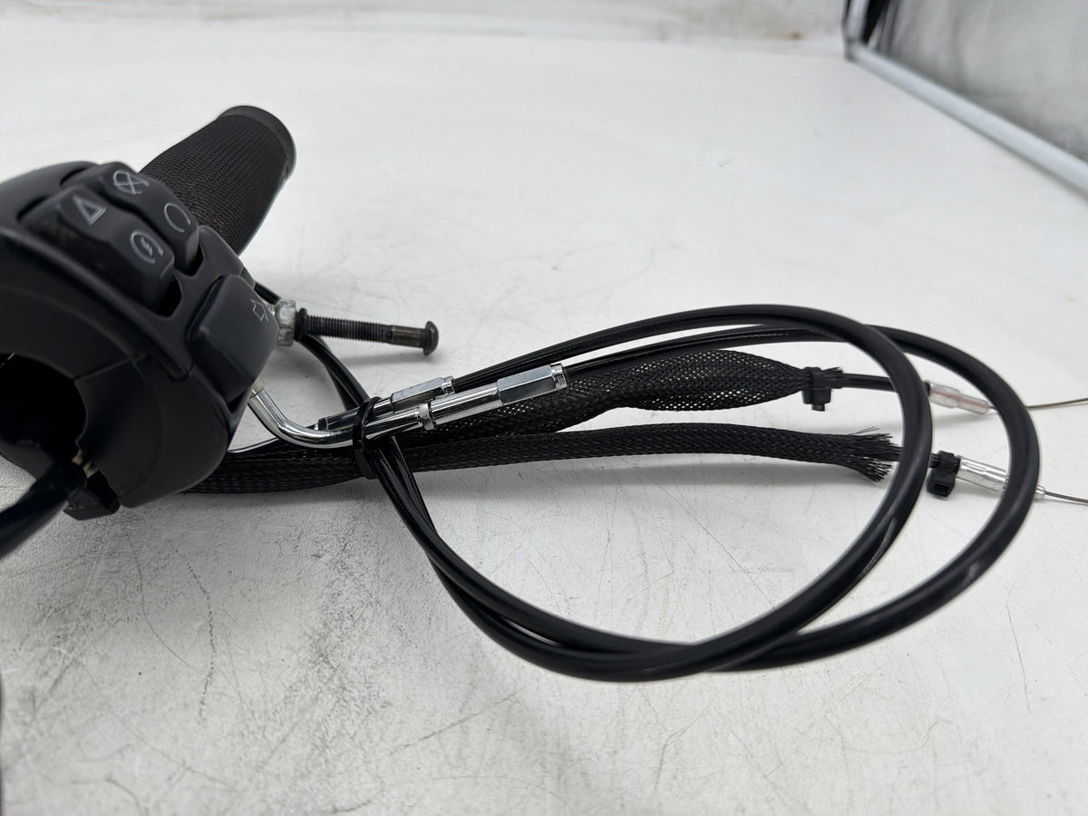 2017 Harley Dyna Street Bob FXDB OEM Right Engine Start Kill Switches Controls