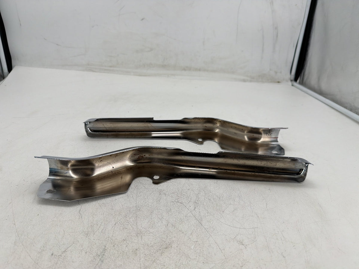 2006 Harley Street Glide Touring FLHX OEM Rear Left Right Fender Struts Bracket