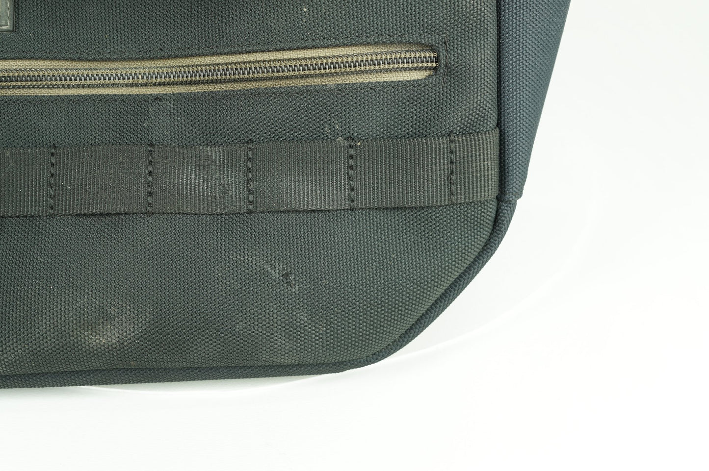 2007 - 2017 Harley-Davidson Dyna Street Bob Left Right Saddlebags Luggage NOKey Thrashin Supply