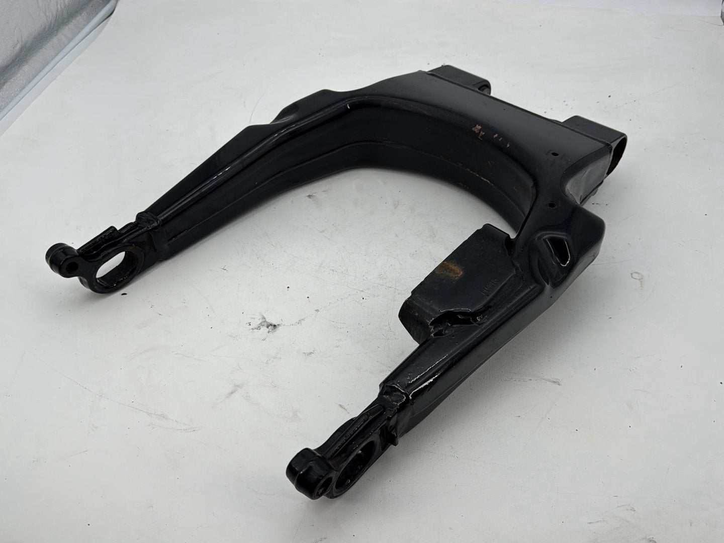 2007 - 2012 Harley-Davidson Touring Road Glide Rear Fork Swingarm Swing Arm 45470-09