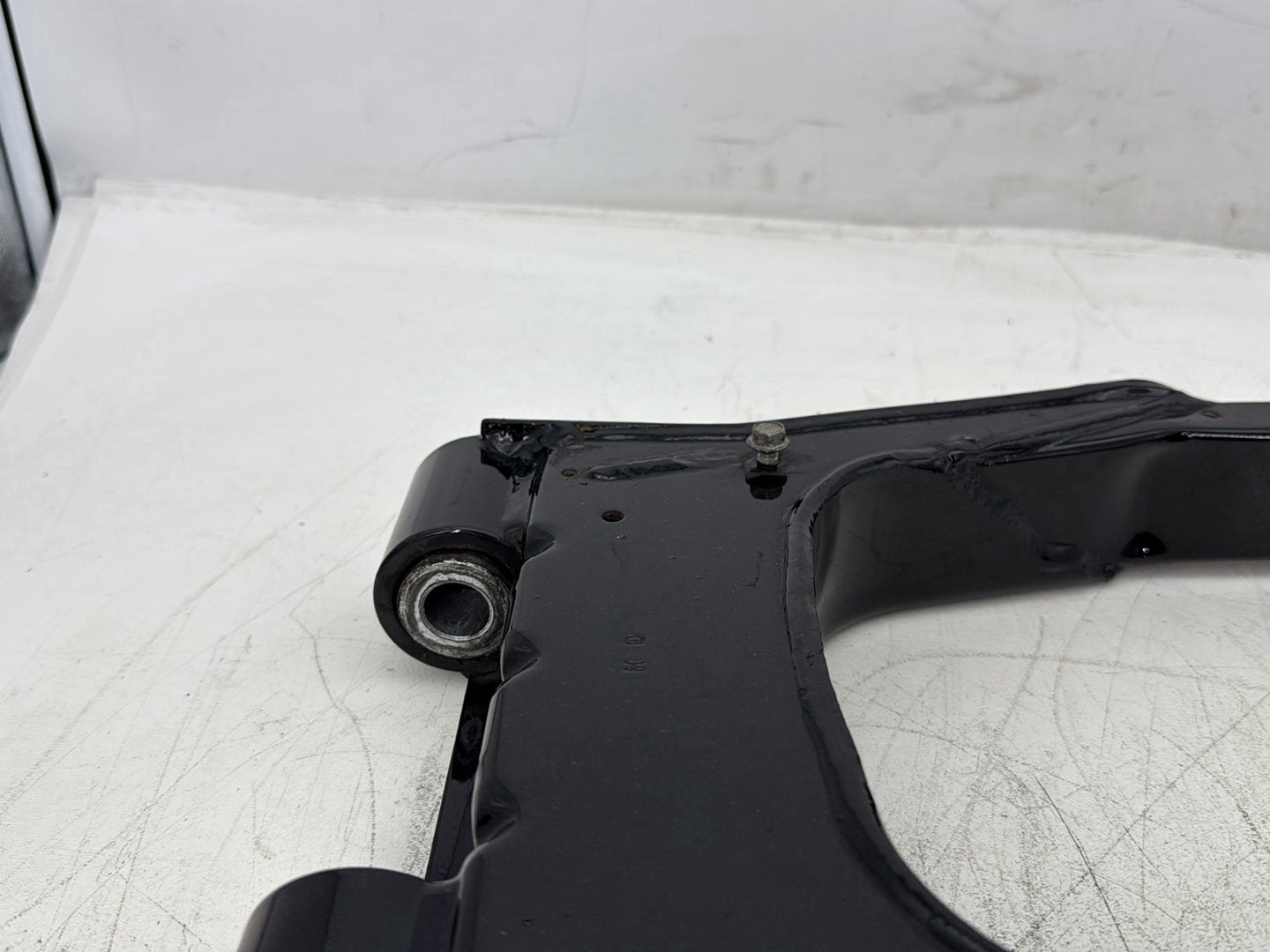2007 Harley Touring FLHTCUI Electra Glide Ultra OEM Rear Fork Swingarm Swing Arm