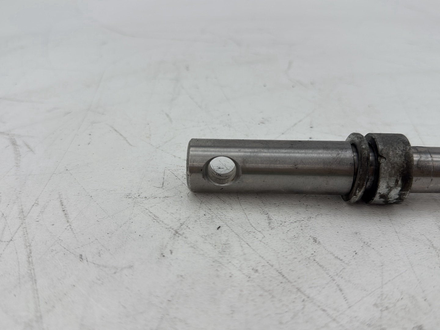 2004 - 2013 Harley-Davidson Sportster 1200 Custom Front Wheel Axle Bolt Shaft 43895-00