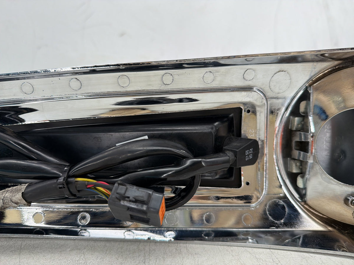 2013 Harley Electra Glide Touring FLHTCU OEM Fuel Gas Tank Dash Console NOKey