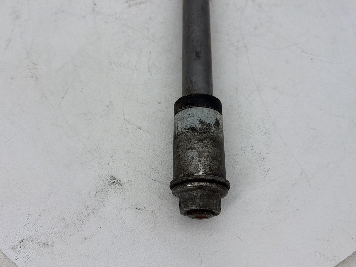 2006 Harley Dyna Super Glide Custom FXDCI OEM Rear Wheel Axle Bolt Shaft