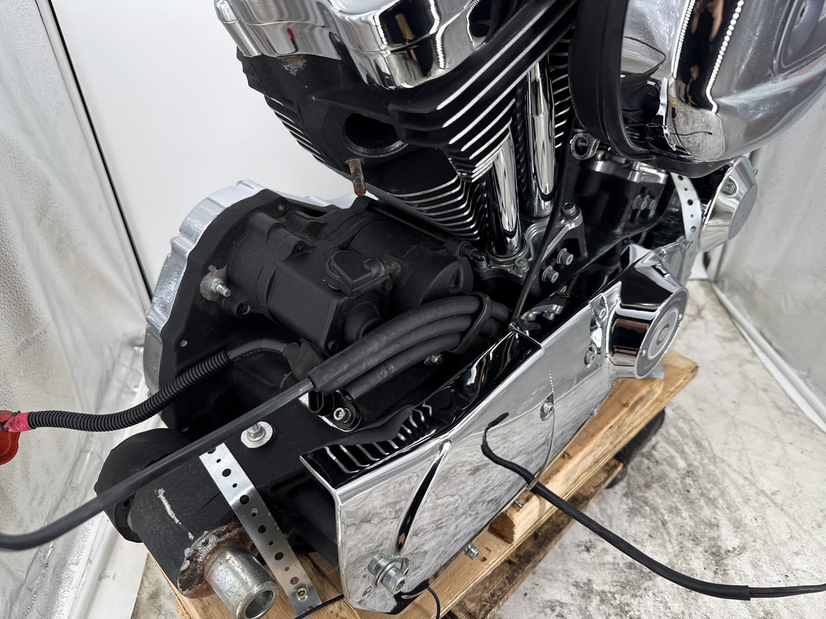 05 Harley Sportster 1200 Custom XL1200C CARB 1200 Engine Motor Transmission 10K