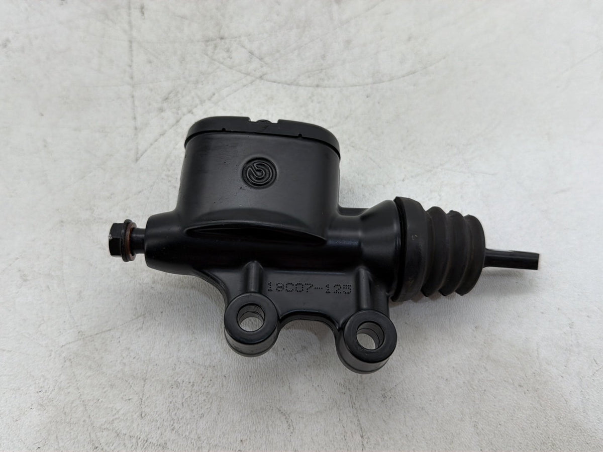 2018 Harley Road Glide Touring FLTRXS OEM Rear Brake Master Cylinder Reservoir