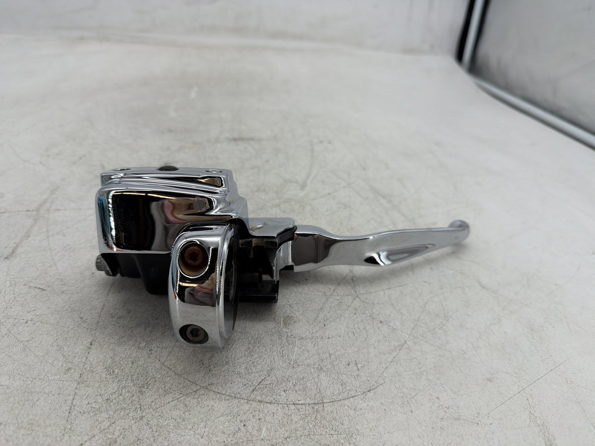 2004 Harley Electra Glide Touring OEM Front Right Brake Lever Master Cylinder