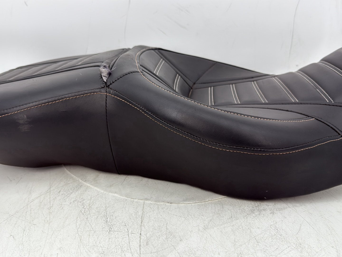 2008 Harley Electra Glide Touring Ultra FLHTCUI OEM Passenger Rider Driver Seat Saddle