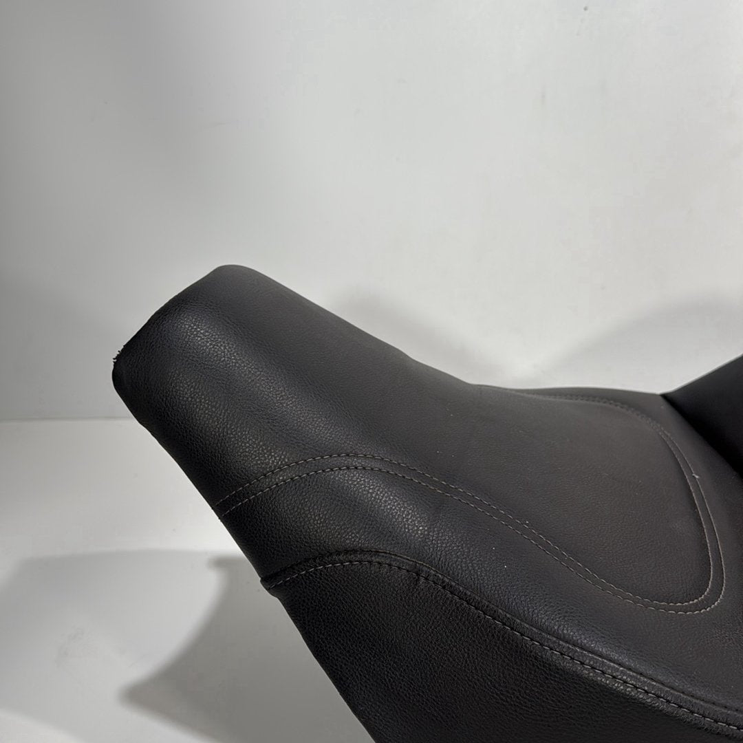 2017 - 2026 Harley-Davidson Softail Heritage Classic 114 Passenger Rider Driver Seat Saddle SADDLEMEN