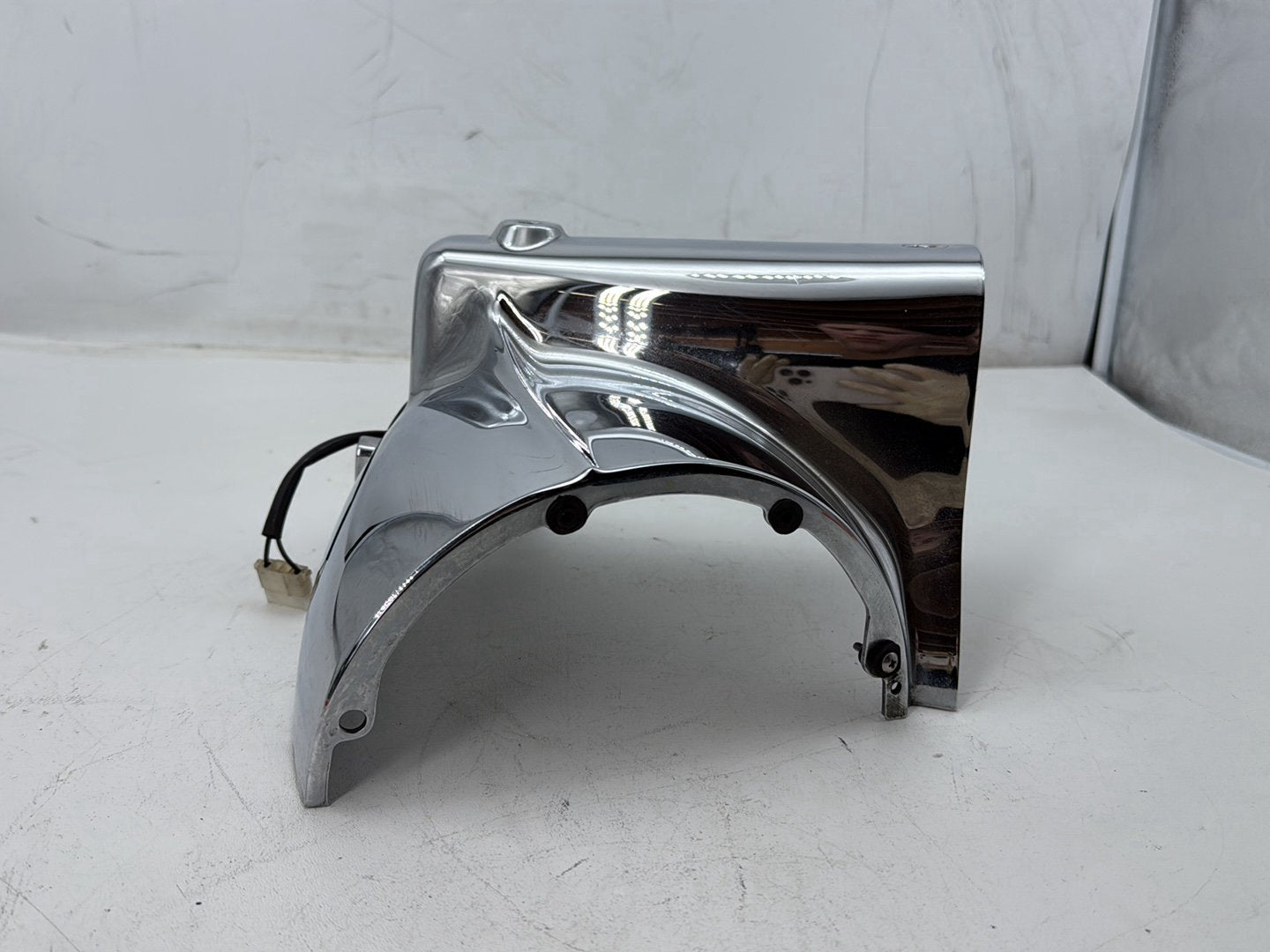 2008 Harley Road King Touring FLHR OEM Left Headlamp 1 Nacelle Cover Cowl