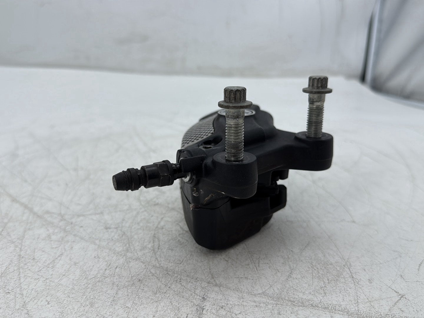 2010 Harley Street Glide Touring FLHX OEM Front Left 1 Brake Caliper